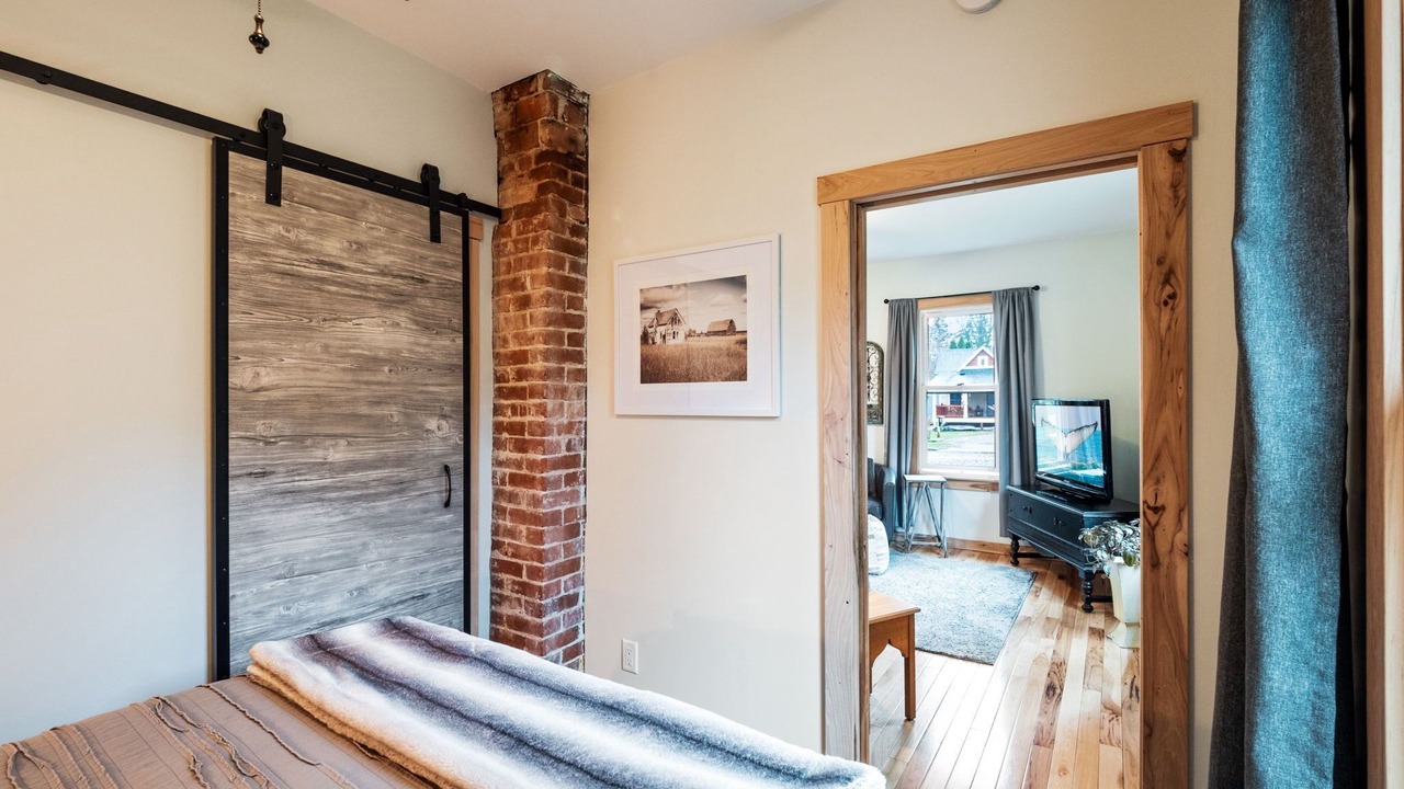 Photo of Bedroom in Hudson