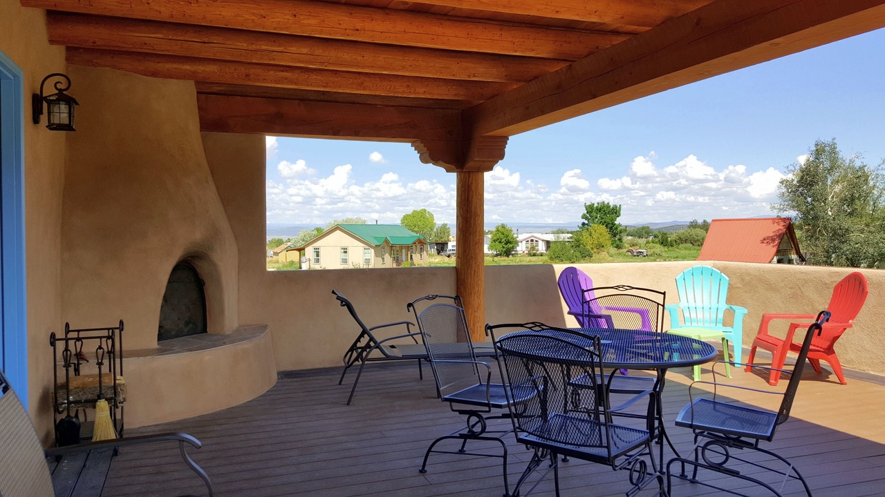 Photo of Livingroom in Taos