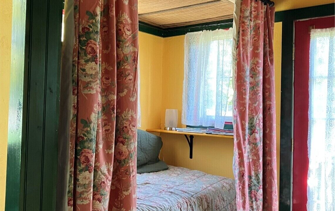 Photo of Bedroom in North River