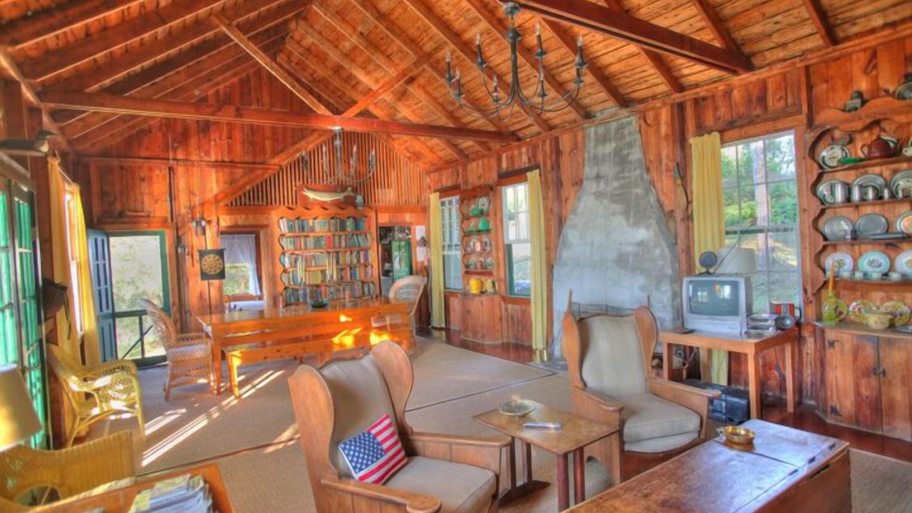 Photo of Livingroom in Grenell
