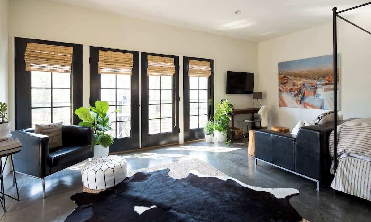 Photo of Livingroom in Belmont