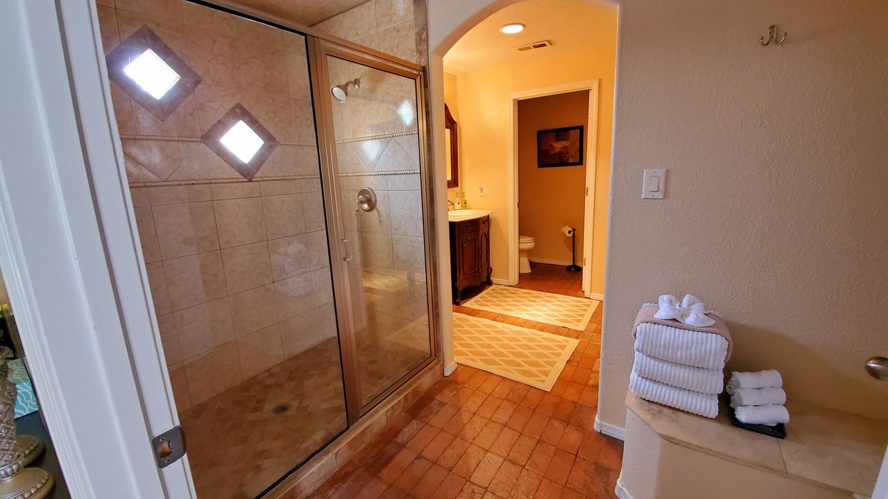 Photo of Bathroom in Alamedan Valley