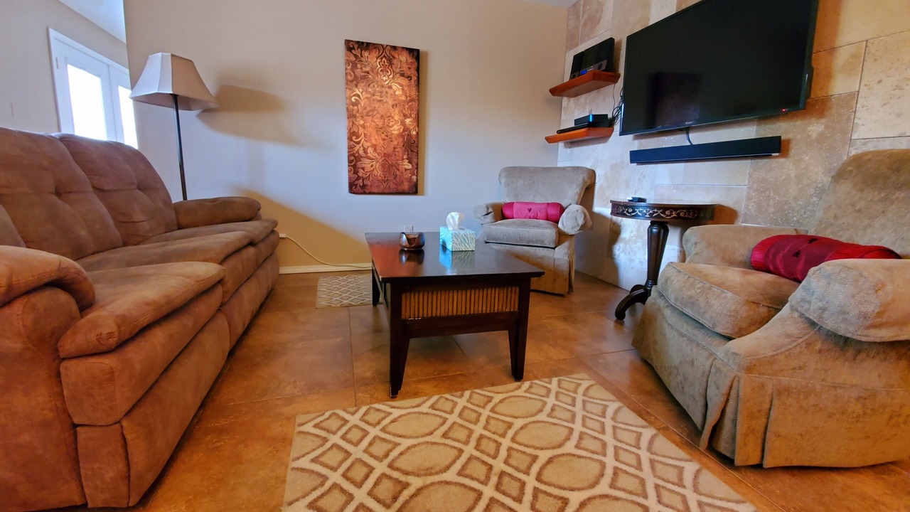 Photo of Livingroom in Alamedan Valley