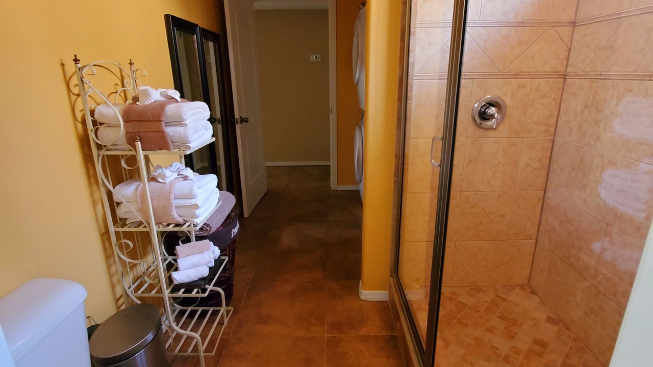 Photo of Bathroom in Alamedan Valley