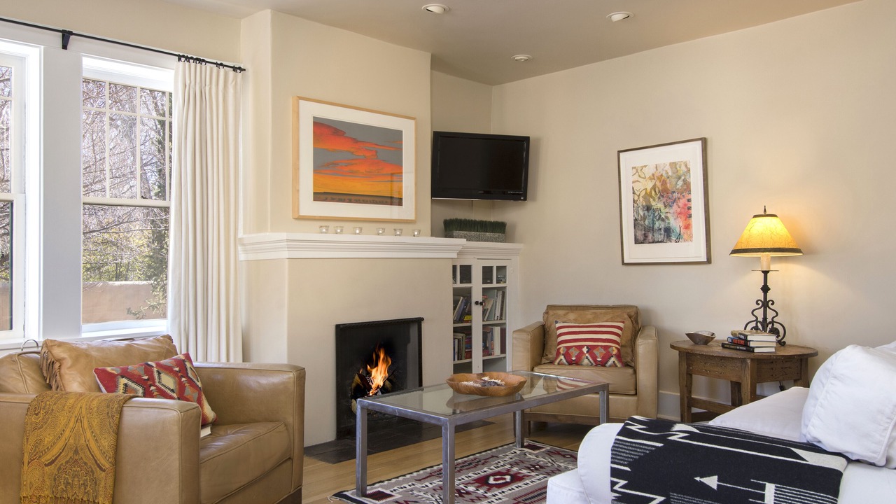 Photo of Livingroom in Historic Eastside