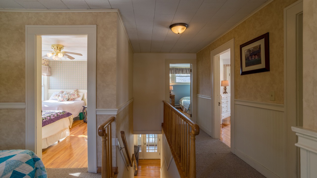 Photo of Bedroom in Upper Village