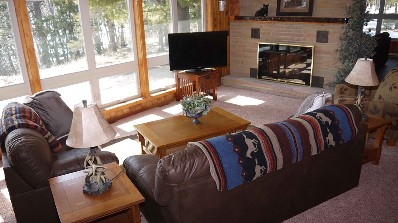 Photo of Livingroom in Hayward