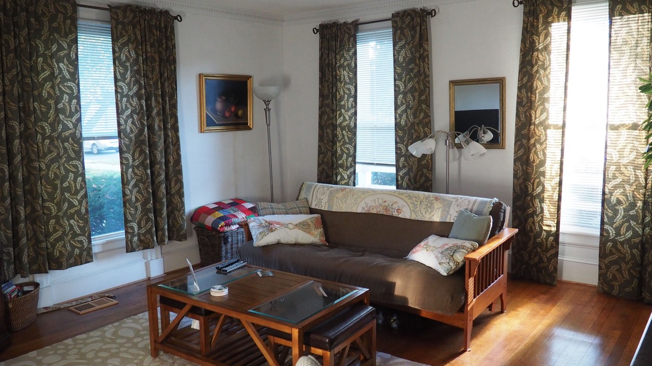 Photo of Livingroom in Lee