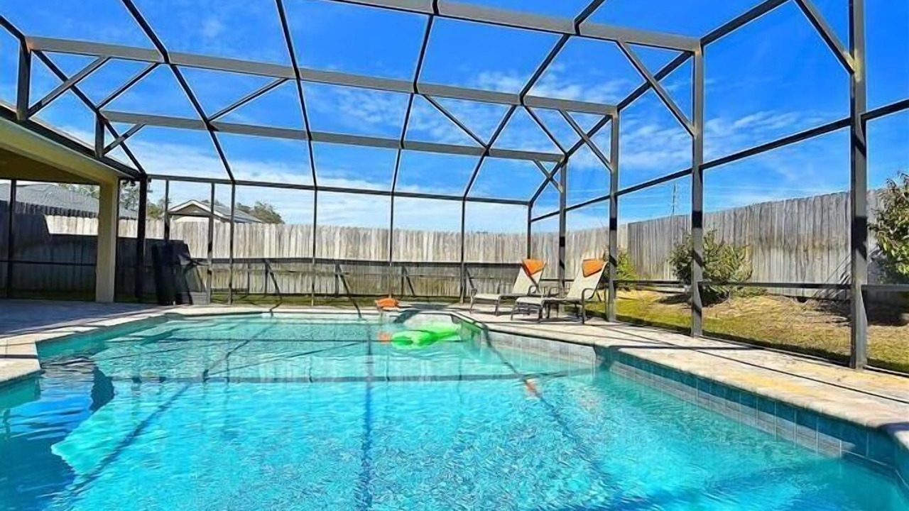 Photo of Outdoor in Loughman