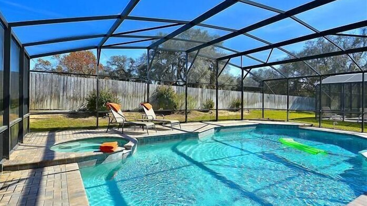 Photo of Outdoor in Loughman
