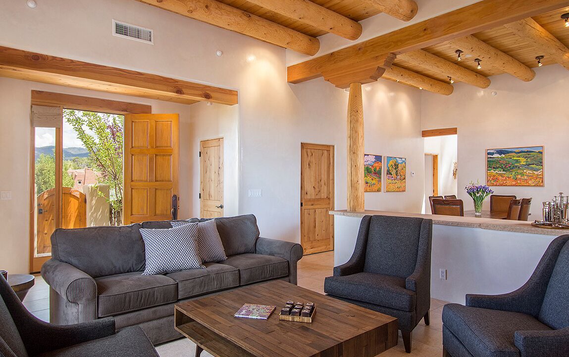 Photo of Livingroom in Tesuque