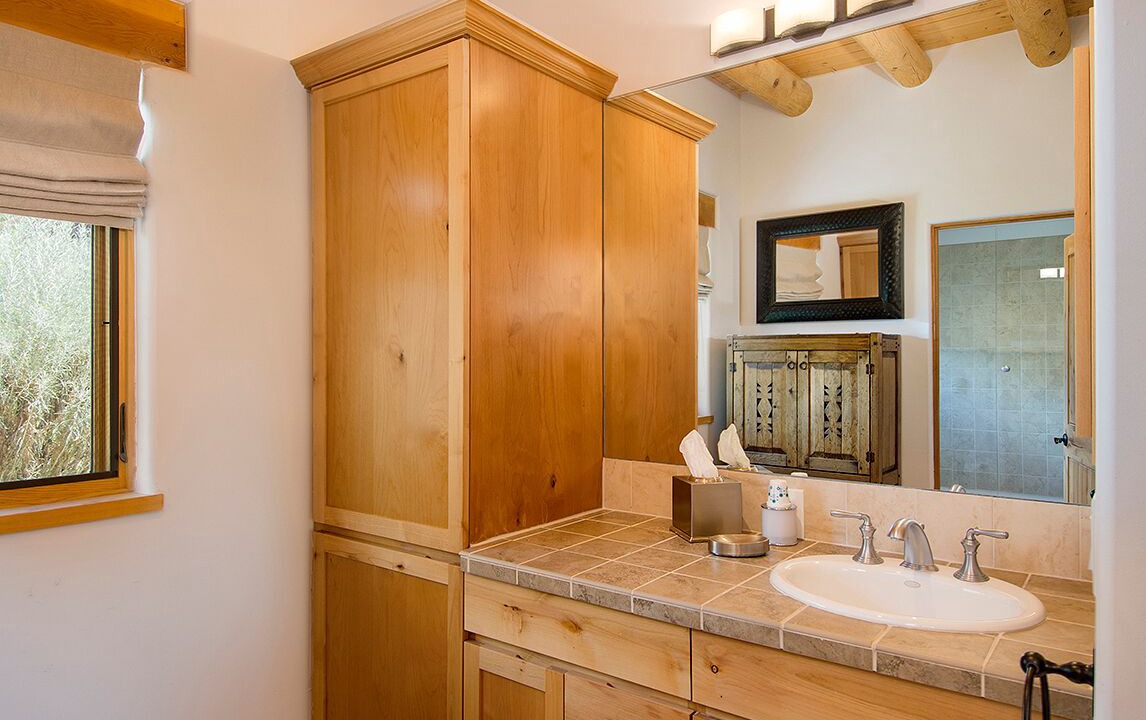 Photo of Bathroom in Tesuque