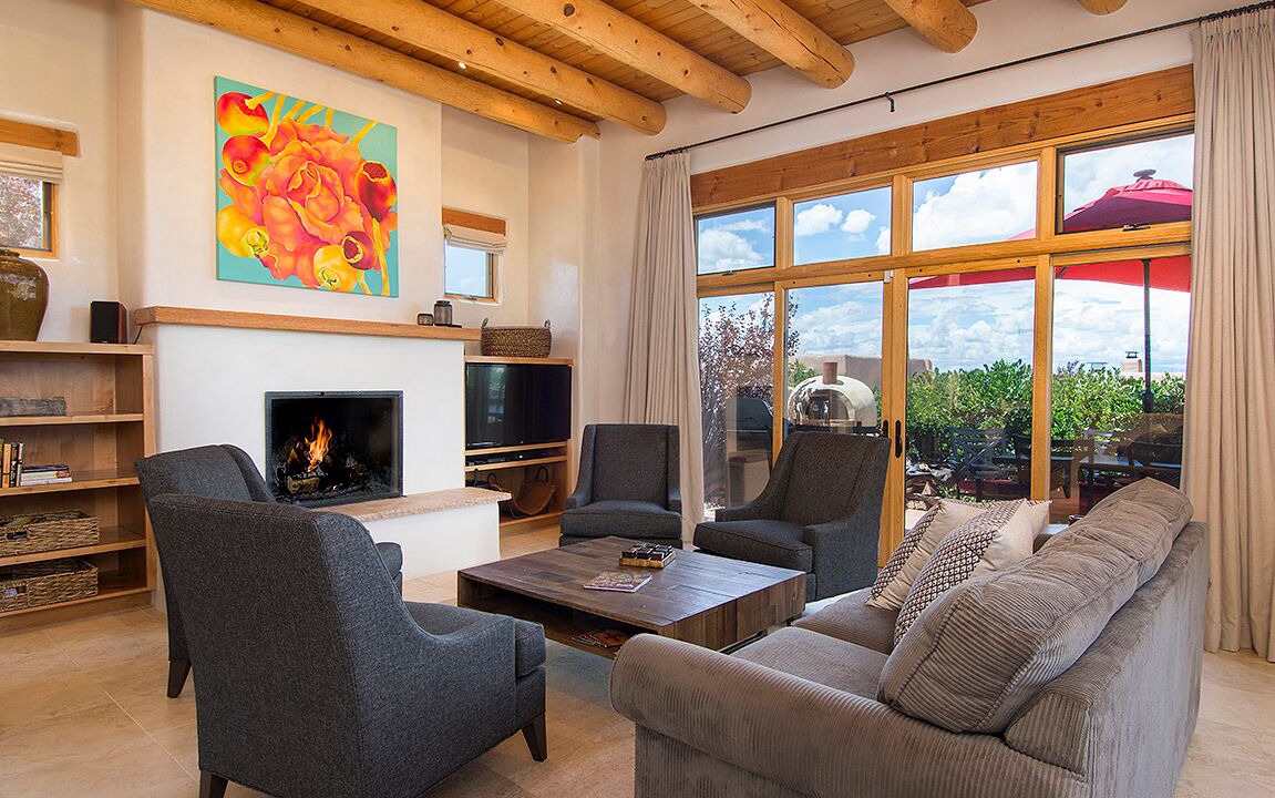 Photo of Livingroom in Tesuque