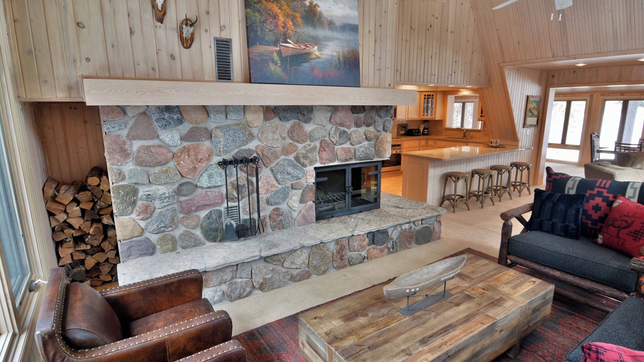Photo of Livingroom in Cable