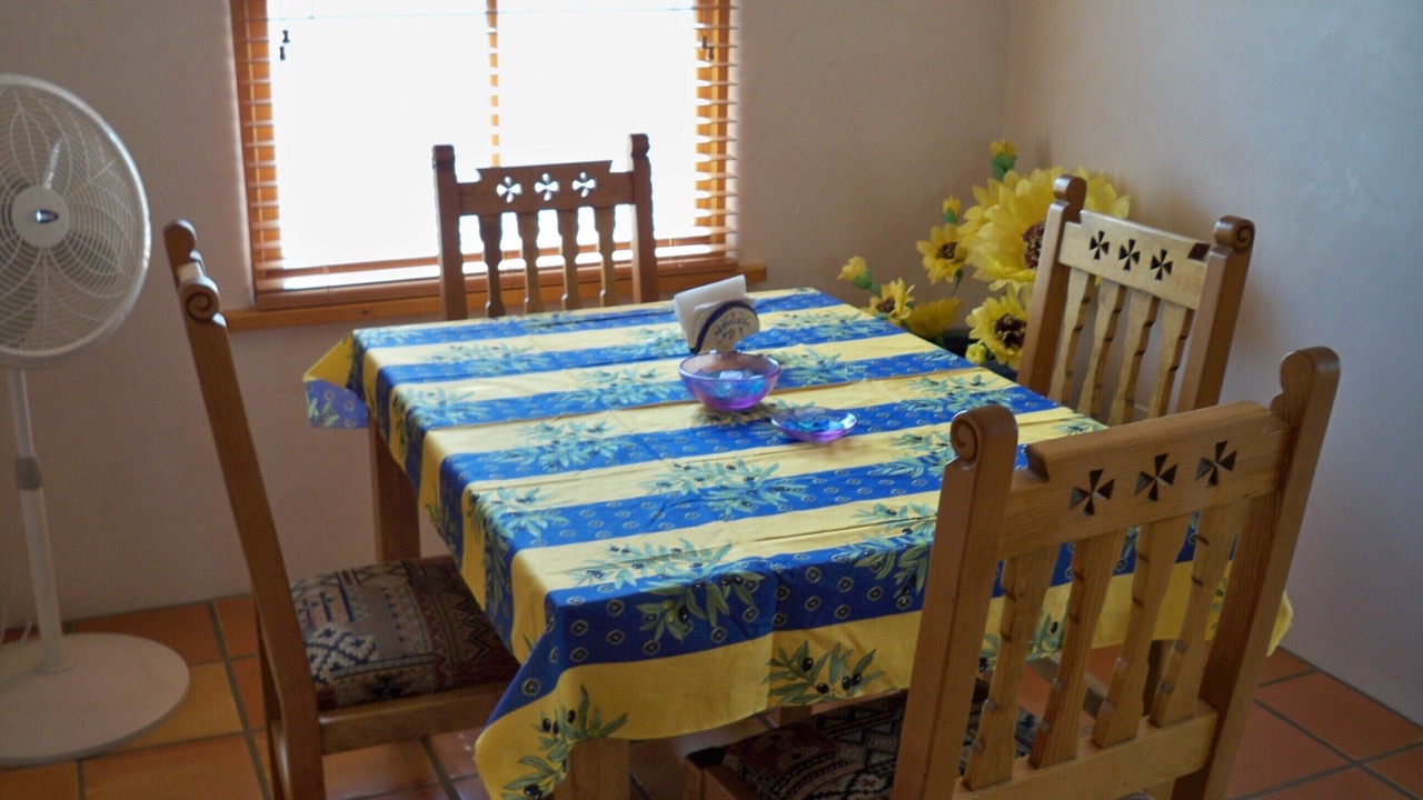 Photo of Livingroom in Northeast Santa Fe