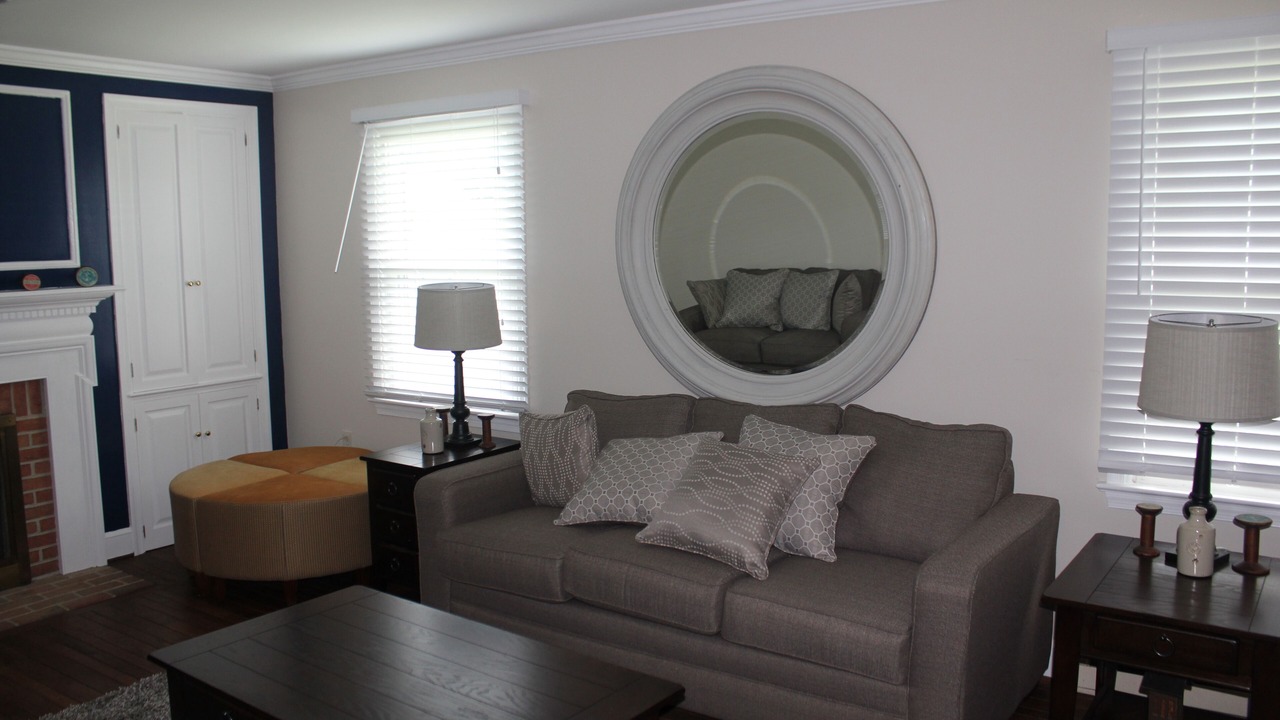 Photo of Livingroom in Harpers Ferry