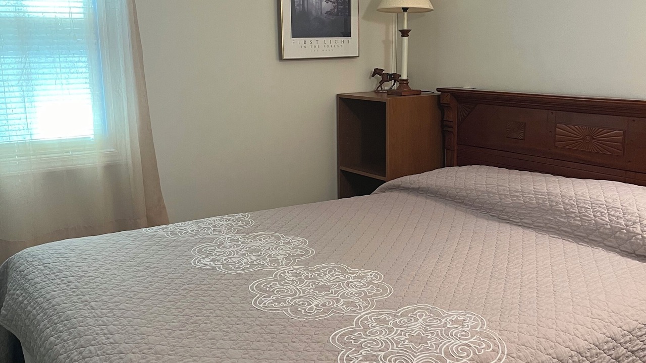 Photo of Bedroom in Gloversville