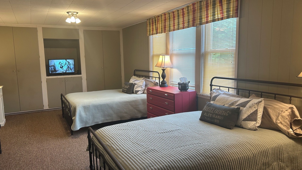 Photo of Bedroom in St. Clair