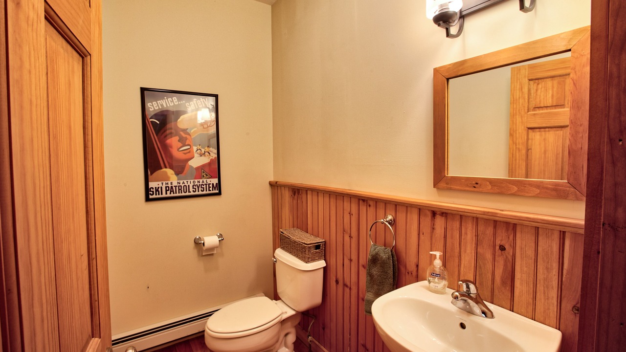 Photo of Bathroom in North Pole
