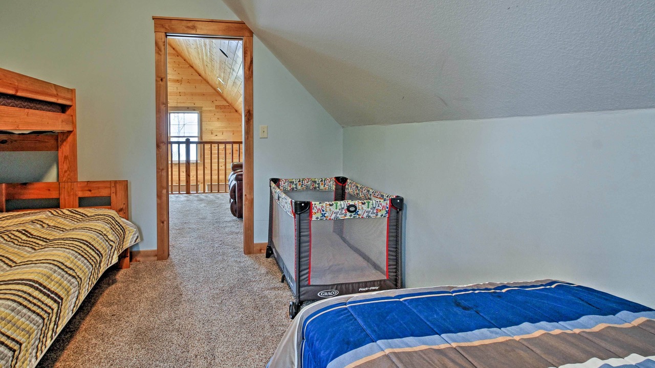 Photo of Bedroom in Federal Dam