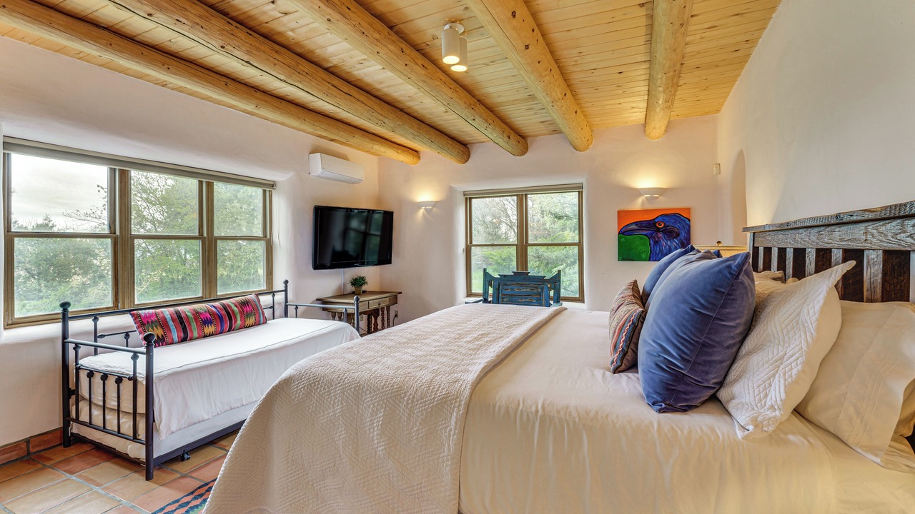 Photo of Bedroom in Arroyo Seco