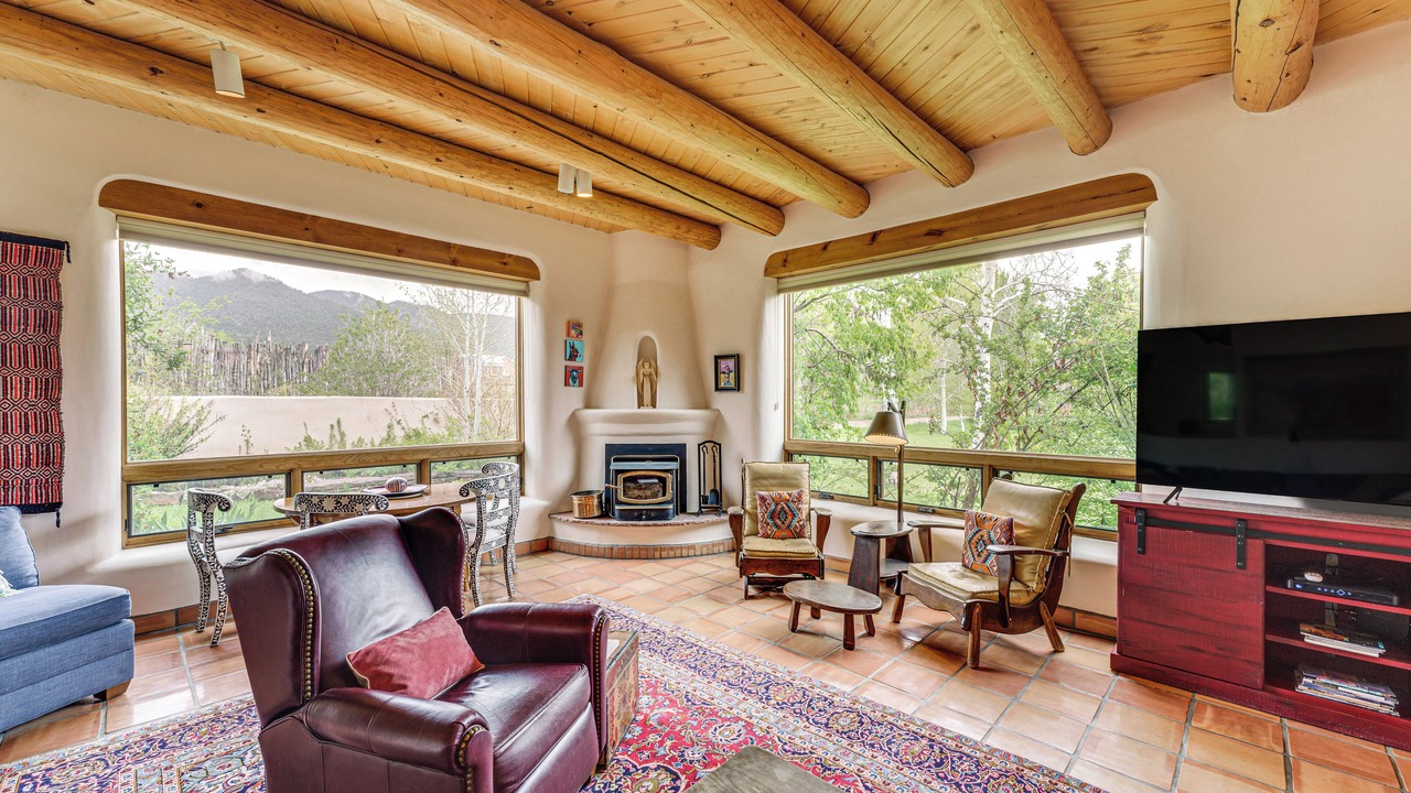 Photo of Livingroom in Arroyo Seco