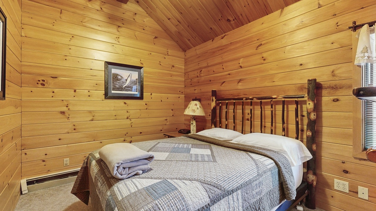 Photo of Bedroom in Greenville Junction