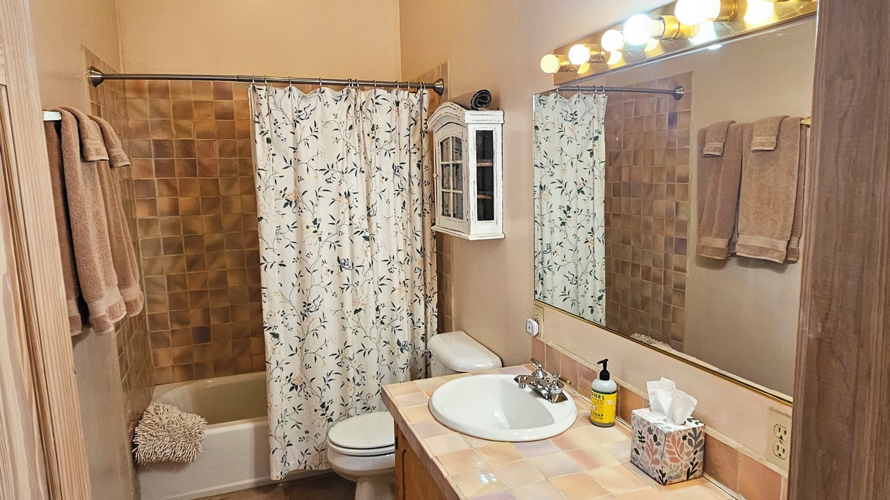 Photo of Bathroom in Arroyo Seco