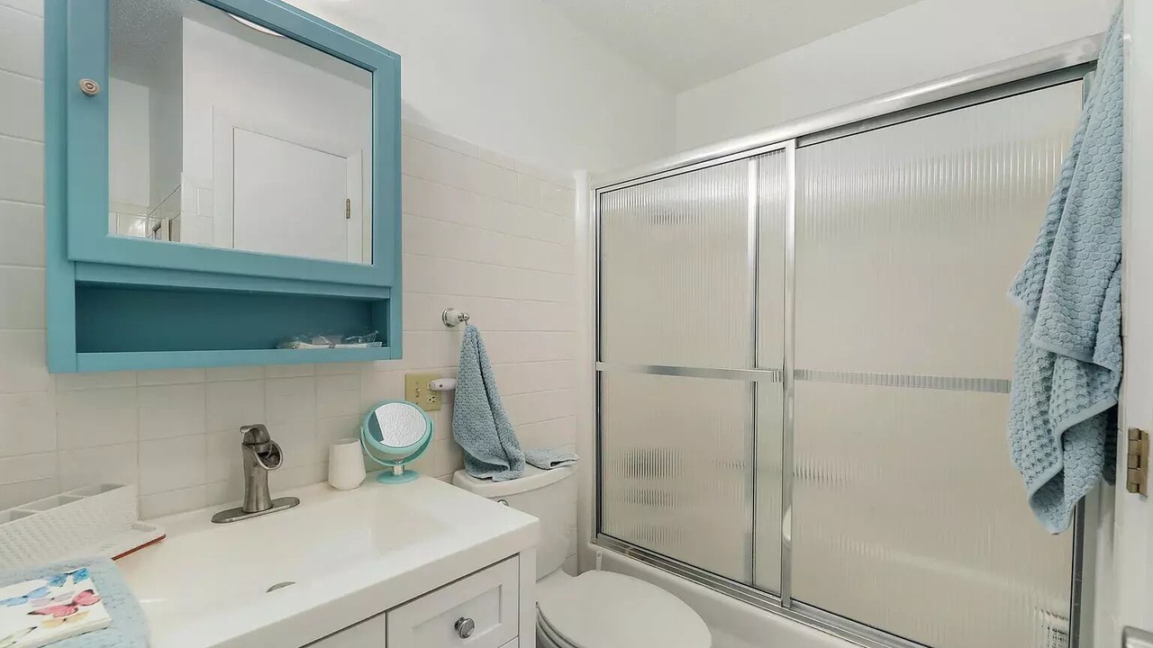 Photo of Bathroom in Lanesborough