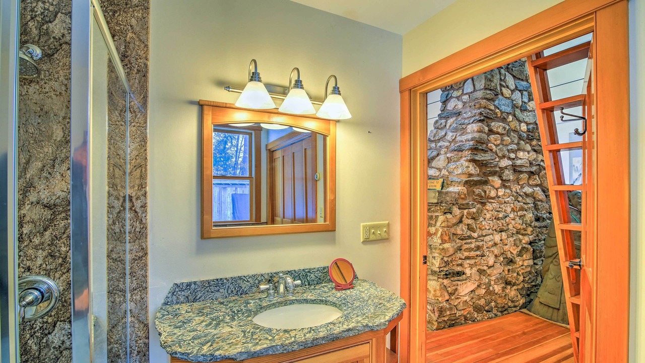 Photo of Bathroom in Shelburne