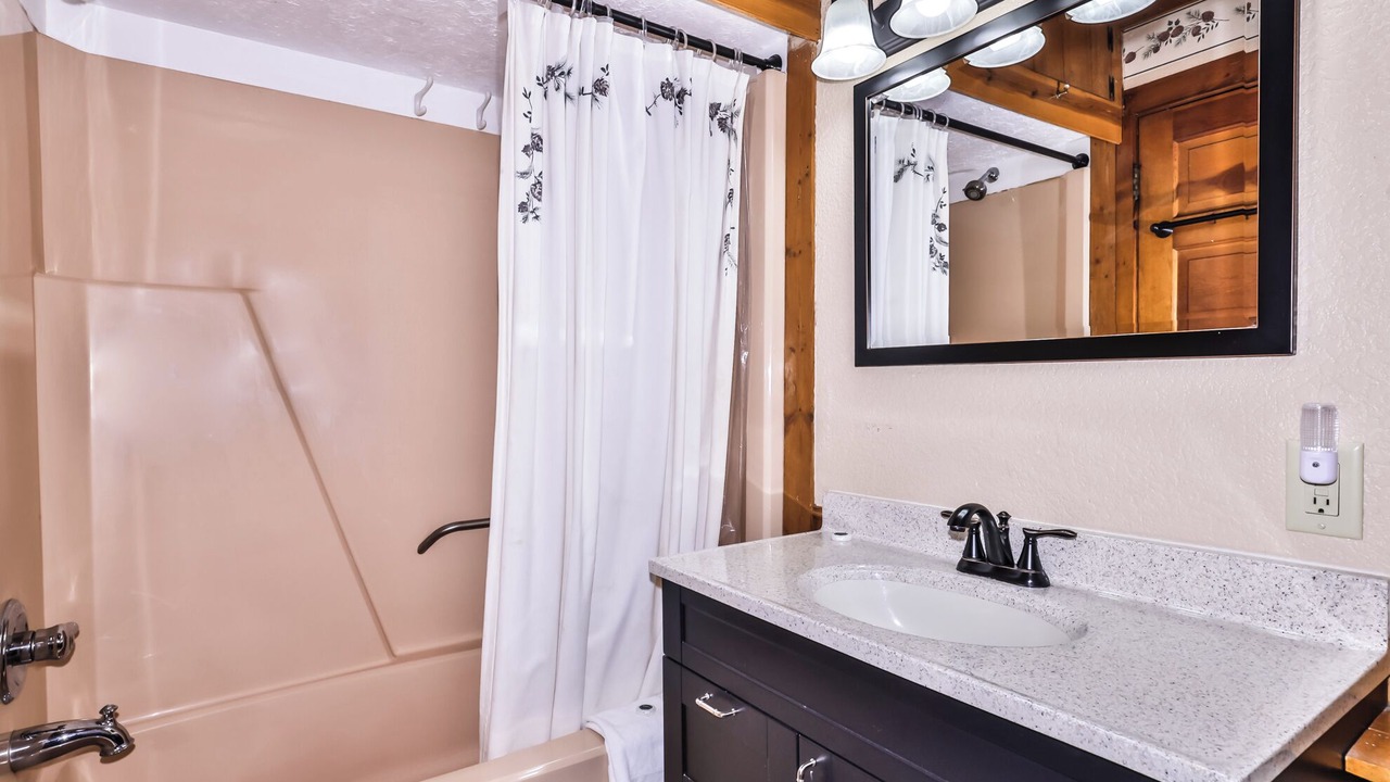Photo of Bedroom in St Germain