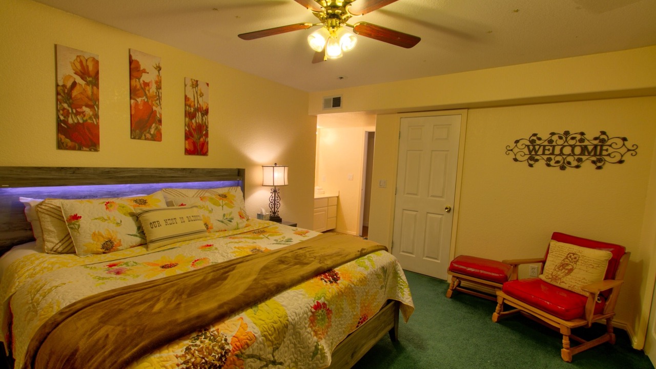 Photo of Bedroom in Holbrook