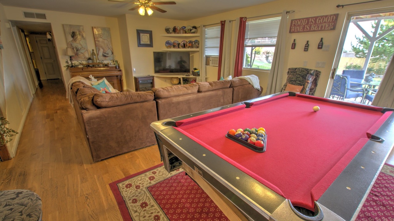 Photo of Bedroom in Holbrook