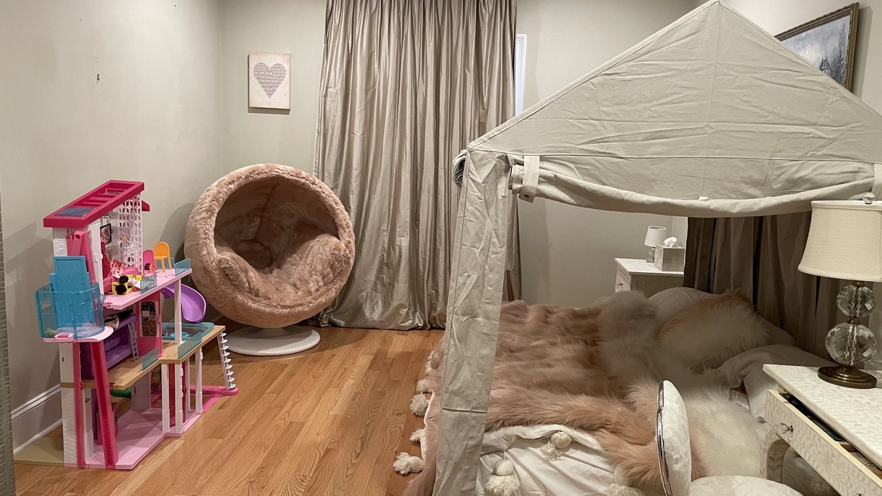 Photo of Bedroom in Newton