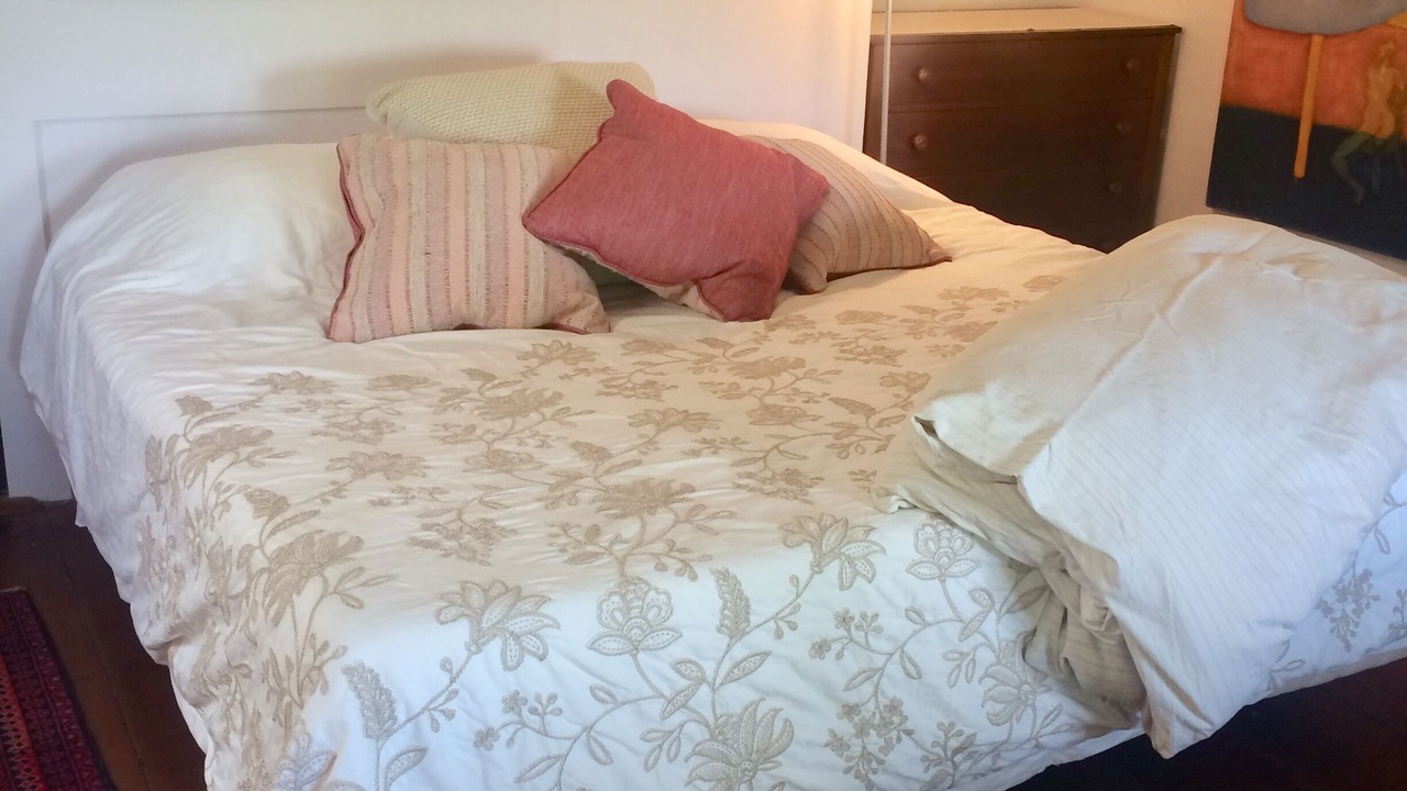 Photo of Bedroom in Lyndeborough