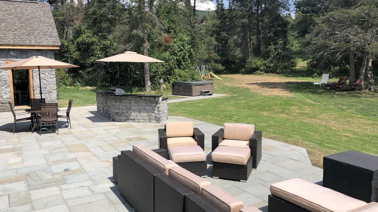 Photo of Outdoor in Stowe Hollow