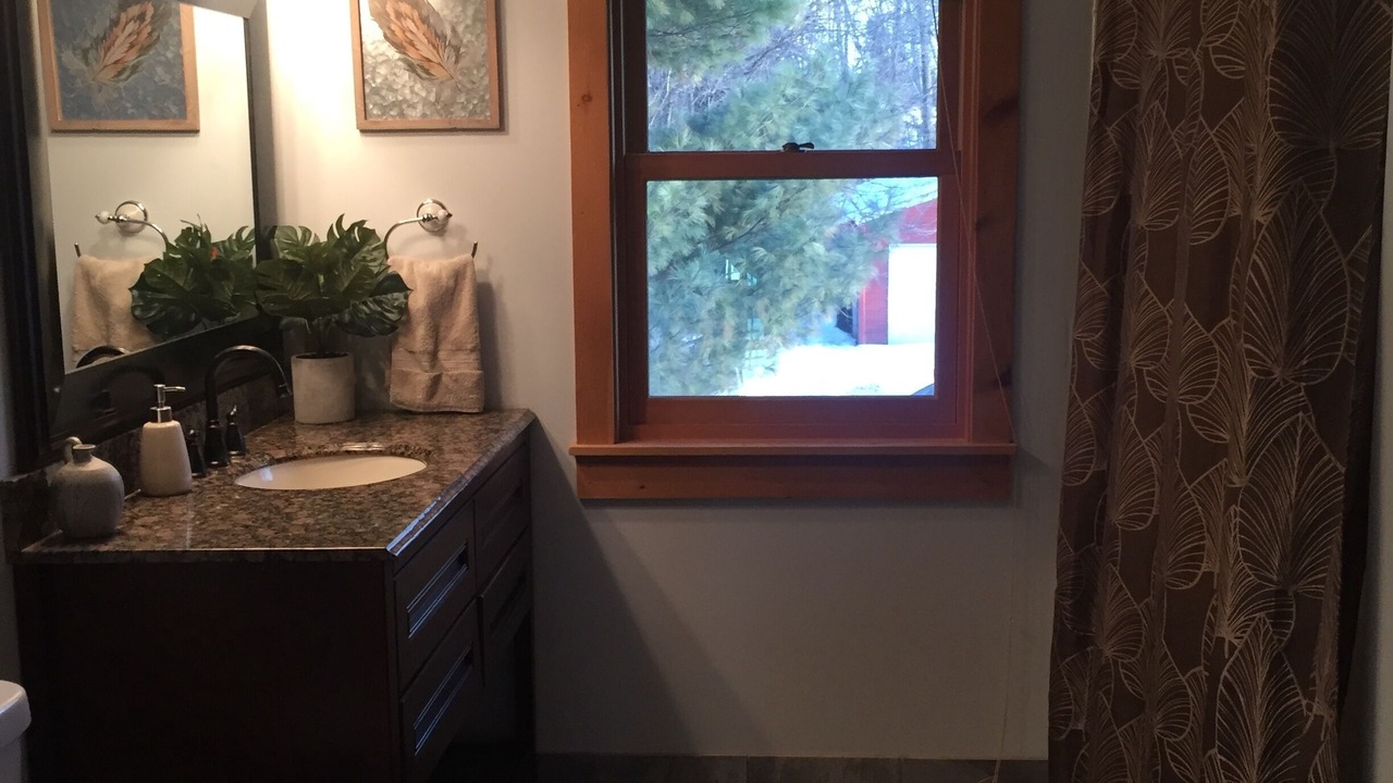 Photo of Bathroom in Luck