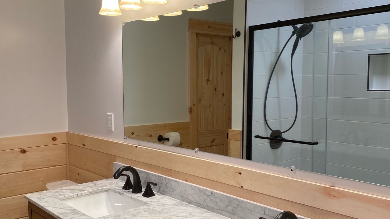 Photo of Bathroom in Jay