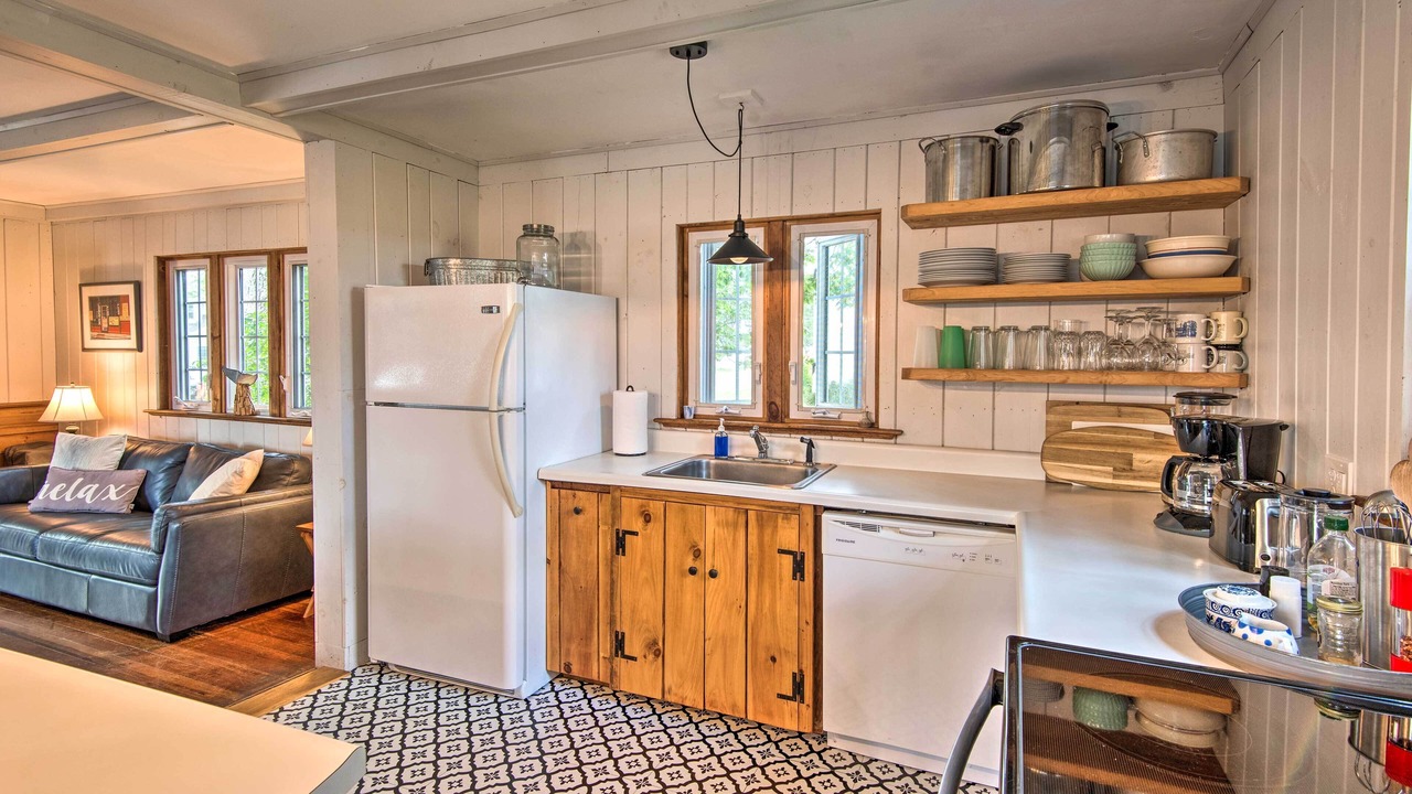 Photo of Kitchen in Pine Point