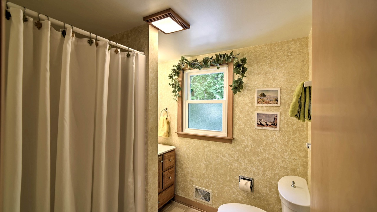 Photo of Bathroom in Fish Creek