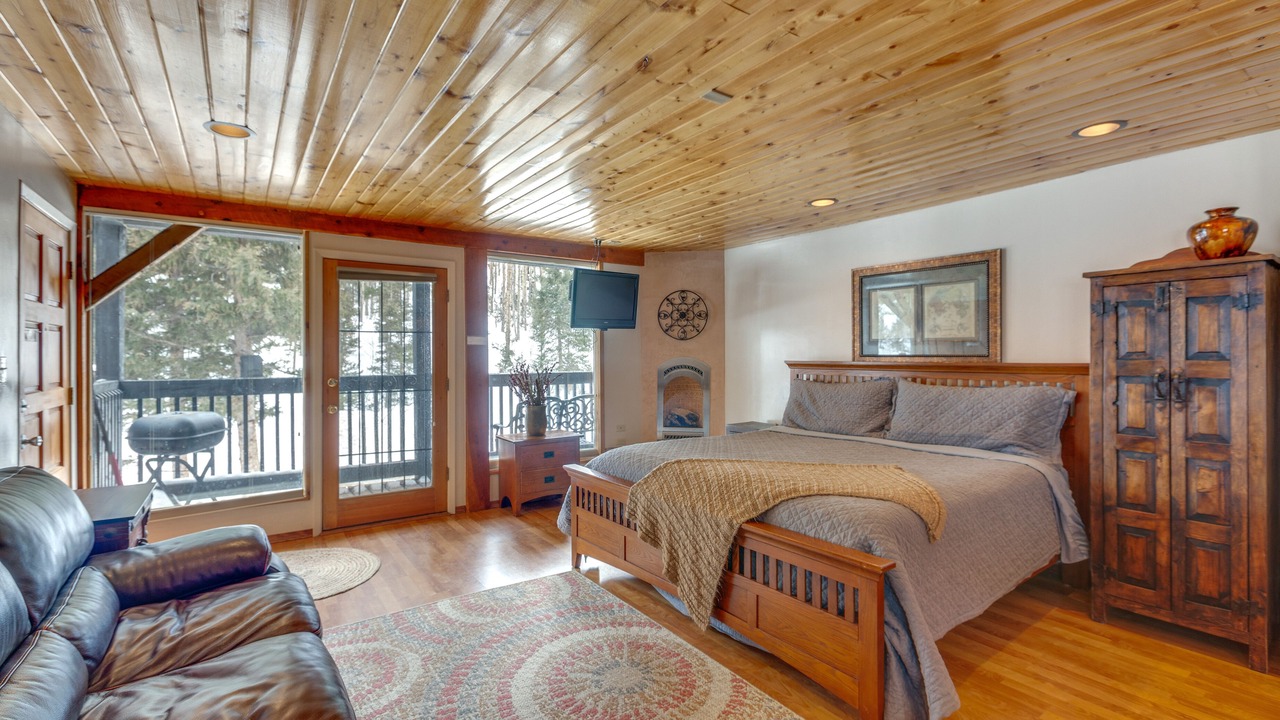 Photo of Bedroom in Taos Ski Valley