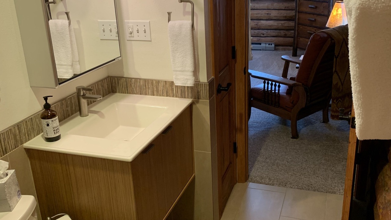 Photo of Bathroom in Snowline