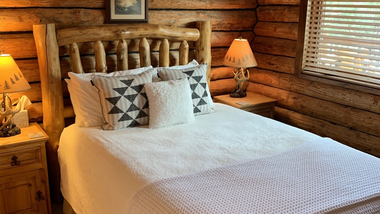 Photo of Bedroom in Snowline