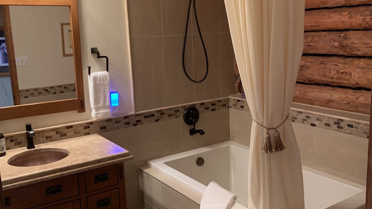 Photo of Bathroom in Snowline