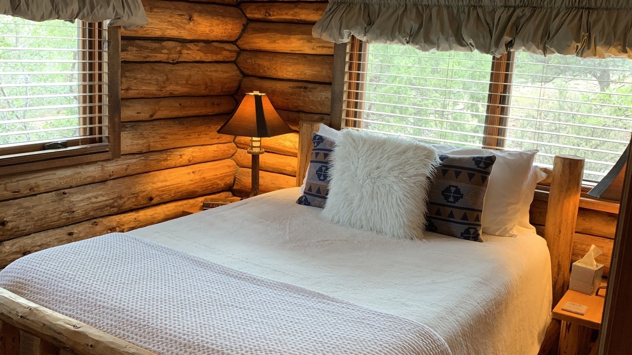 Photo of Bedroom in Snowline