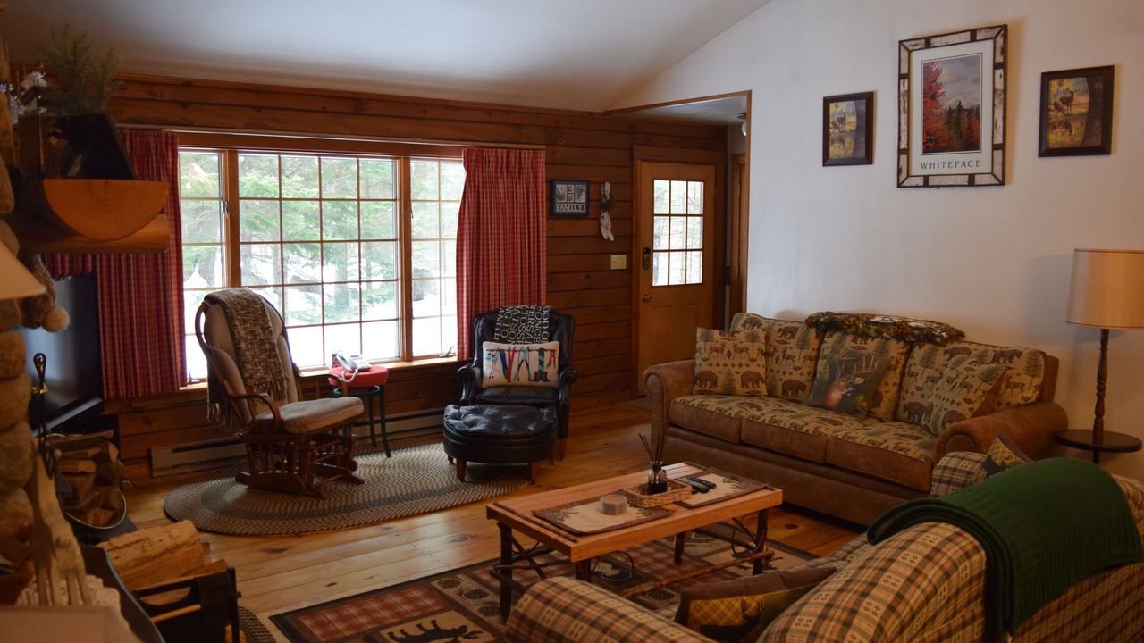 Photo of Livingroom in Saranac Lake