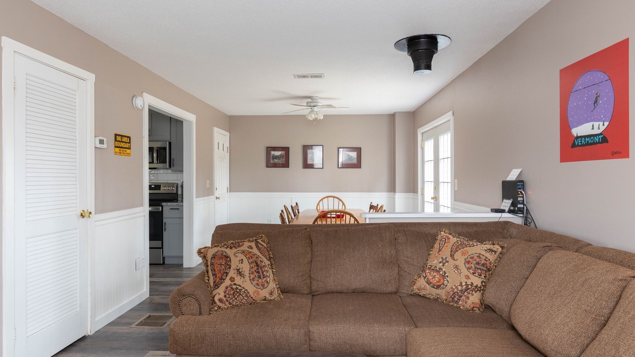 Photo of Livingroom in South Burlington