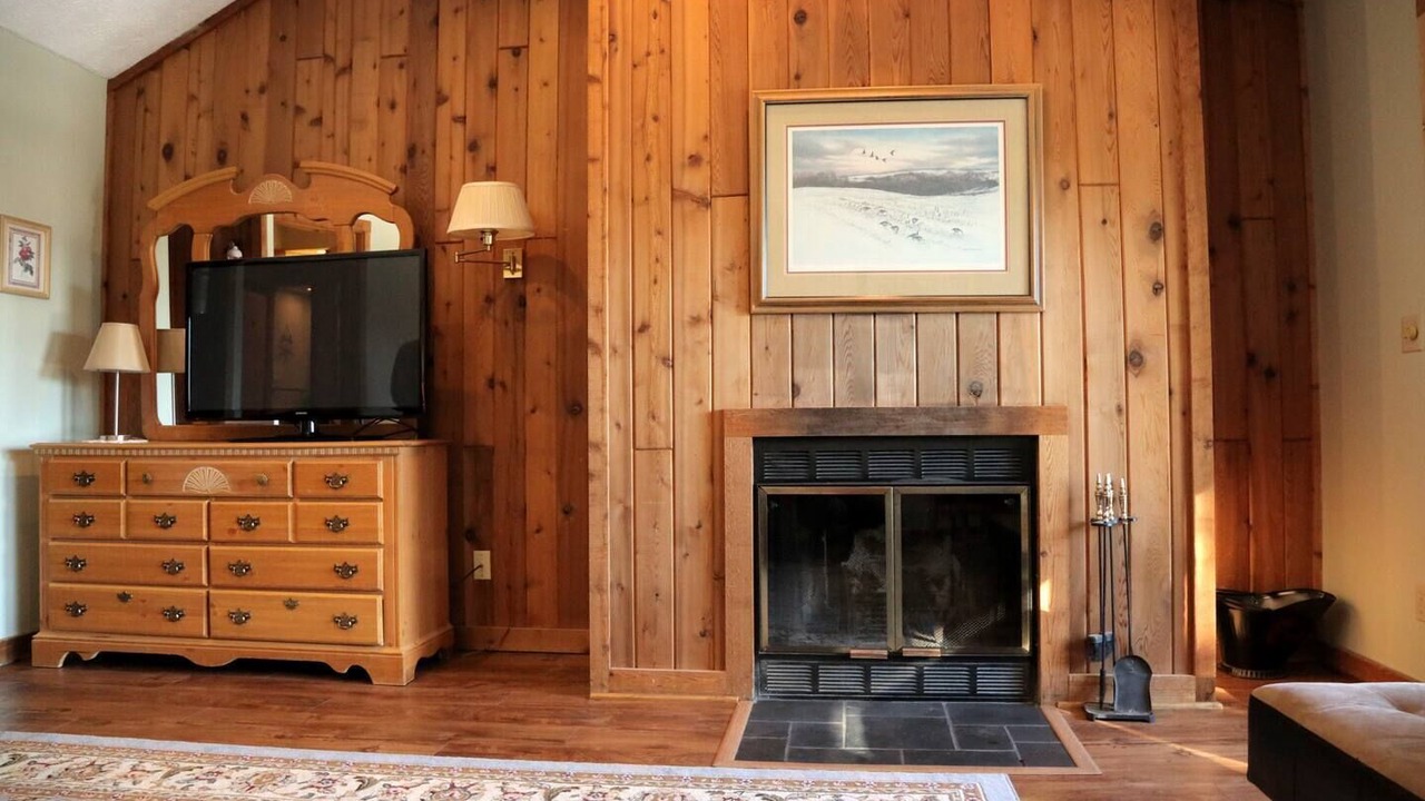 Photo of Livingroom in Davis