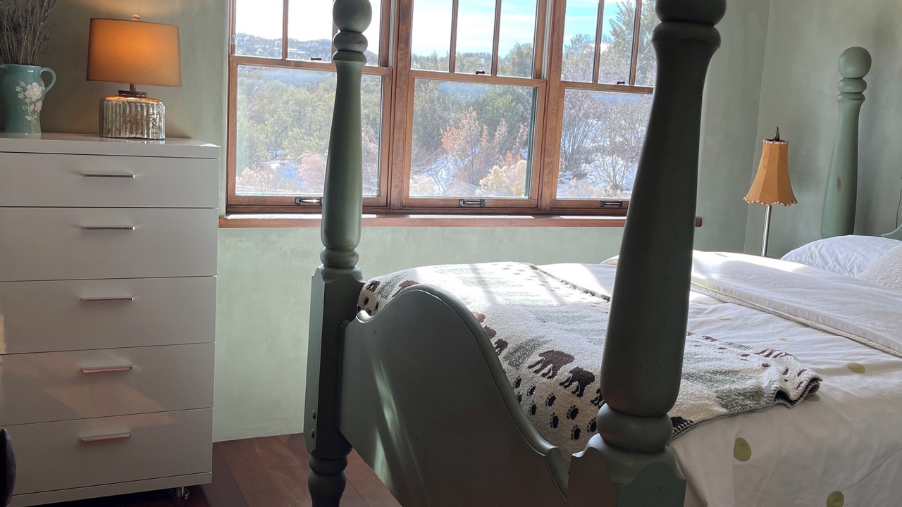 Photo of Bedroom in Tesuque
