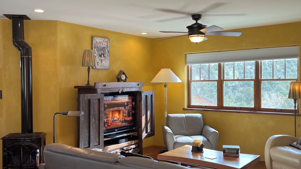 Photo of Livingroom in Tesuque